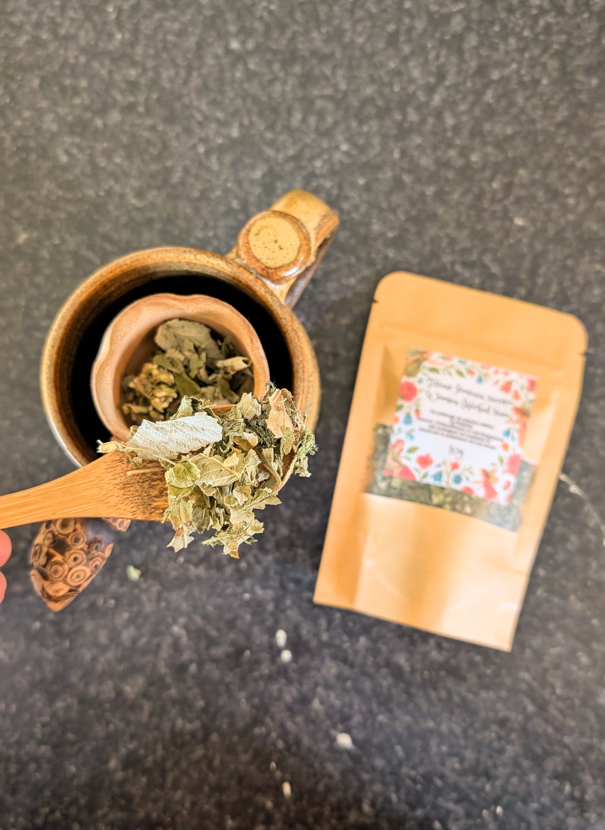 Tisane féminin sacré